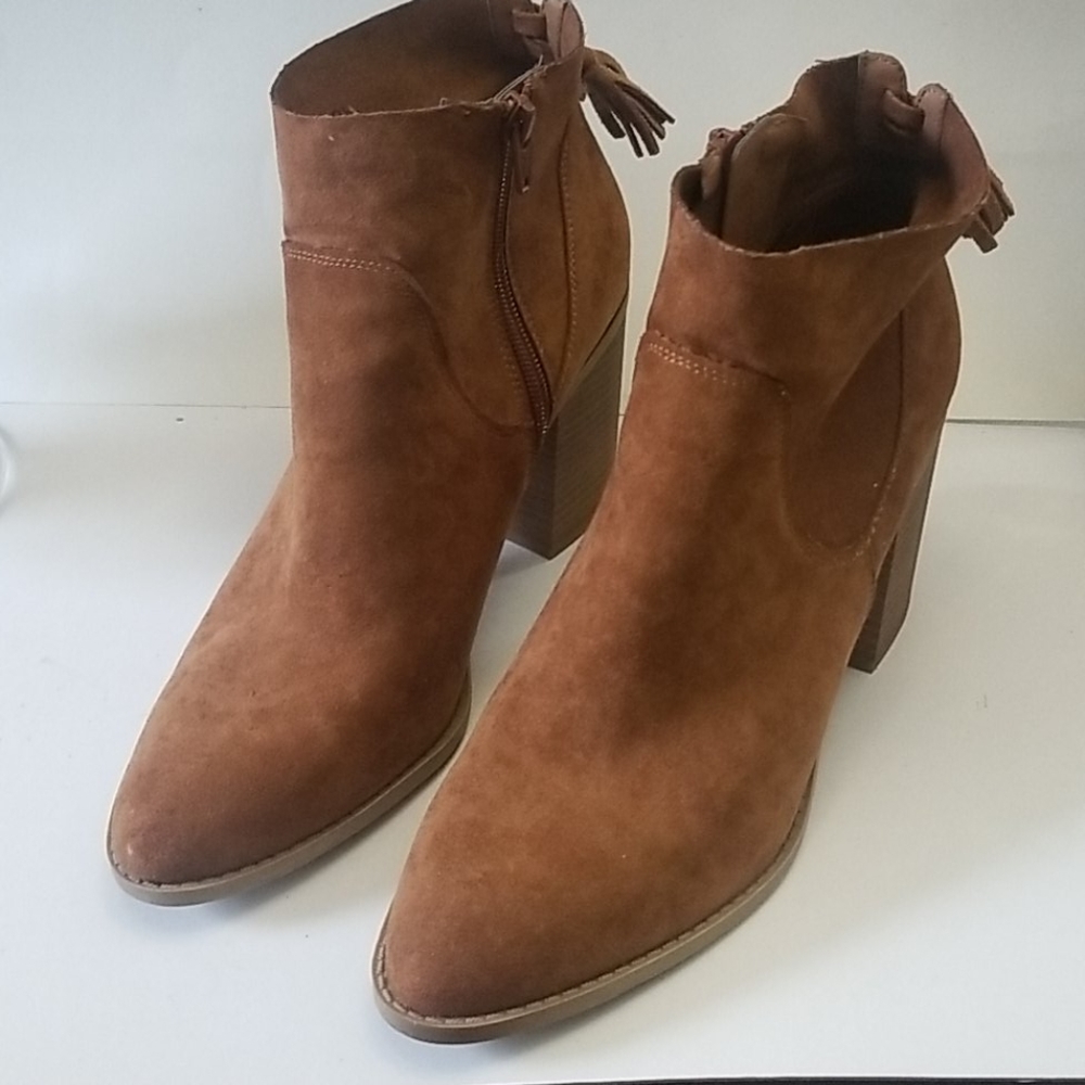 Faux Suede Brown Tassel Ankle Boots Size 9.5